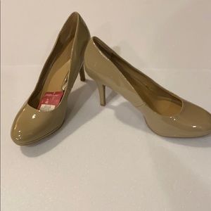 Nude Patent Leather Heels| Merona | 8.5